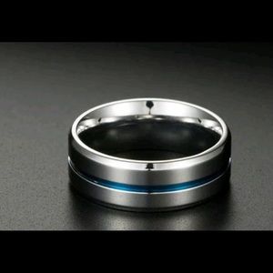 Men’s 8mm stainless steel ring.